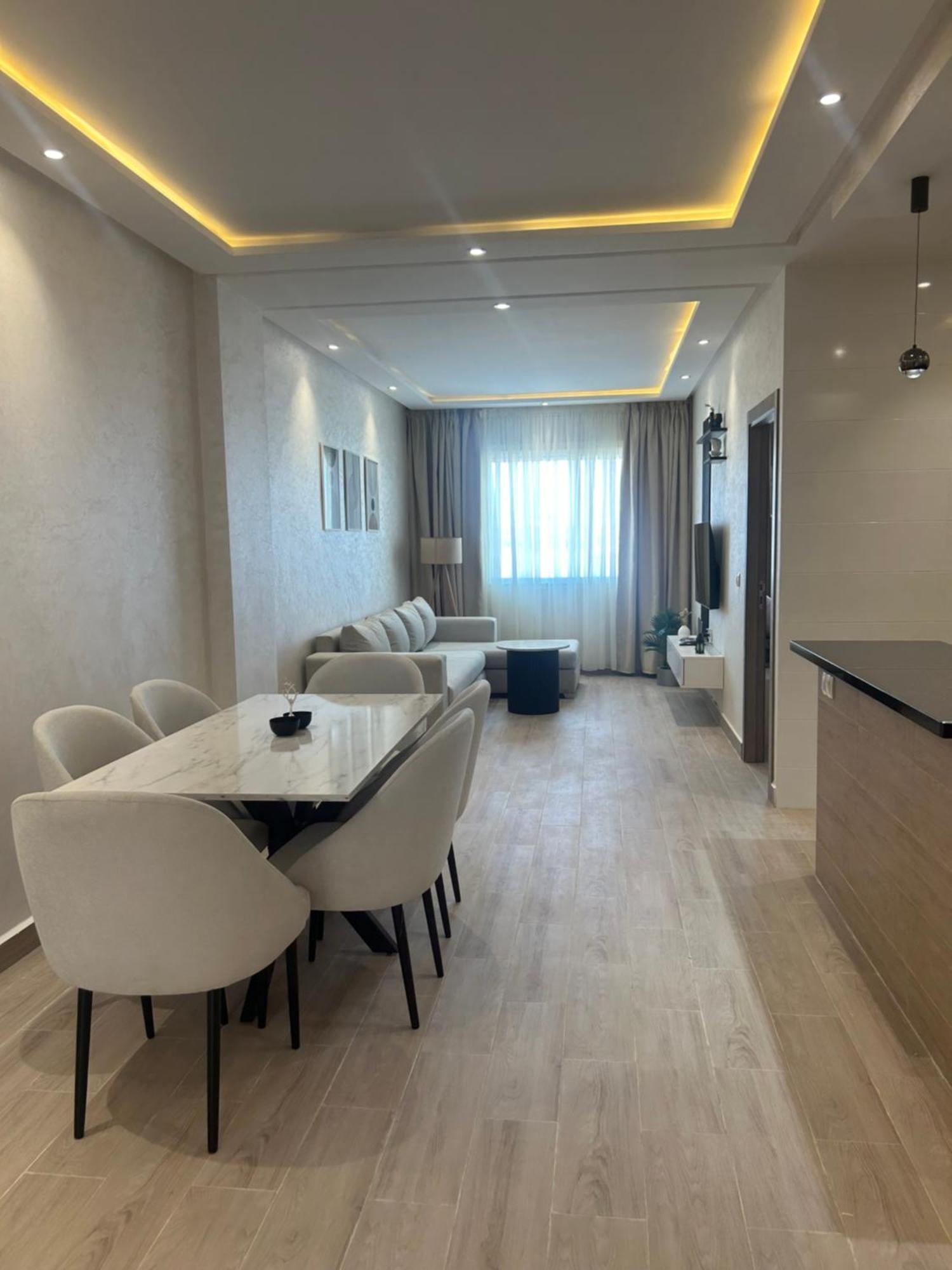 Appartement Haut Standing En Face De La Marina Et A 200M Du Port De Tanger - Appt 2 Bagian luar foto